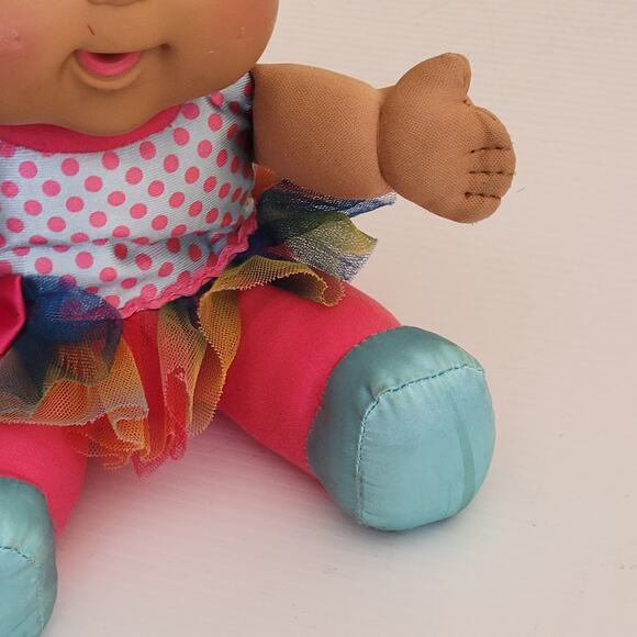 2015 OAA Cabbage Patch Kid Doll with Rainbow Tutu Skirt Dark Skin Tone - Picture 4 of 10